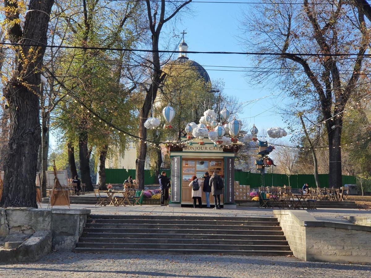 Park & Pedestrian Zone Apartment For4 Кишинёв Экстерьер фото