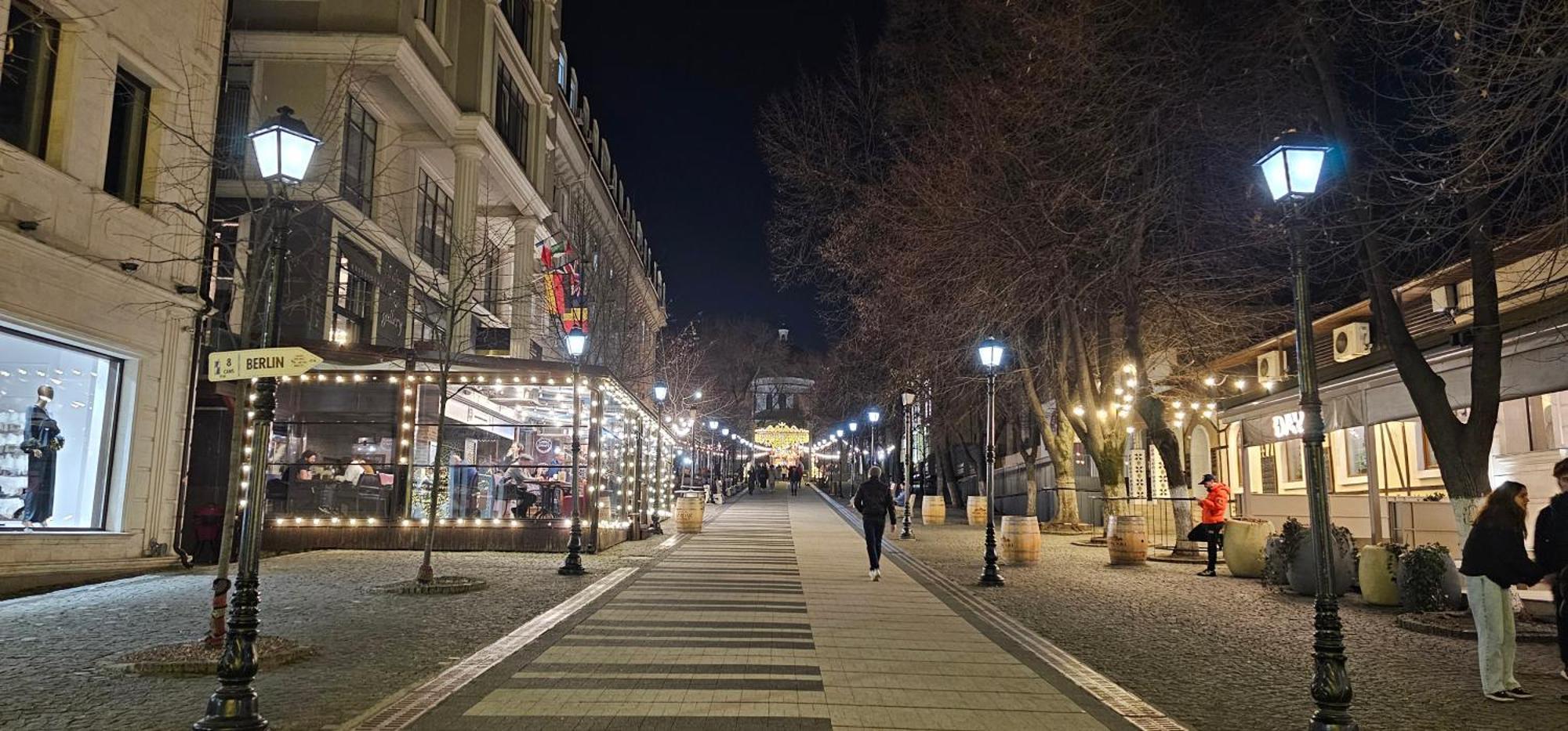 Park & Pedestrian Zone Apartment For4 Кишинёв Экстерьер фото